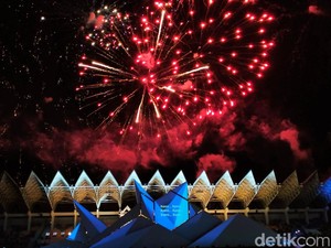 Pesta Kembang Api Meriahkan Pembukaan PON XXI di Aceh