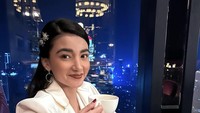 Tesis penelitiannya pun menjadi sorotan banyak orang. Pasalnya, Tsania diketahui masih memperjuangkan hak asuh atas kedua buah hati dari pernikahannya dengan Atalarik.Foto: Instagram @tsaniamarwa45