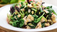 Resep Tumis Bayam Campur Telur yang Gurih Buat Ide Bekal
