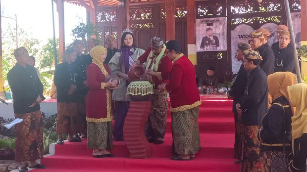 Ritual Tatorbangan di Sumenep