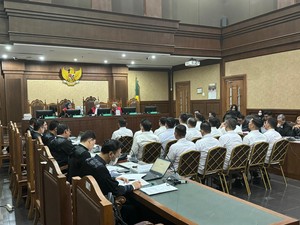 Ponsel-Duit Tahanan KPK Disembunyikan di Sekitar Masjid Saat Sidak Rutan
