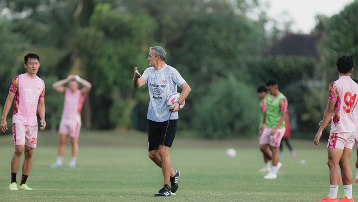 Skuad Persis Solo saat melakukan pemusatan latihan di Yogyakarta.