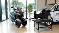 Motor ini juga dilengkapi dengan baterai khusus yang dikembangkan oleh  MAHLE Powertrain, yang memiliki kemampuan memberikan tenaga dalam jangkauan 100 mil (sekitar 160 km) dan memiliki keunggulan mengisi ulang daya baterai hanya dalam 15 menit. Foto: Dok. White Motorcycle Concepts