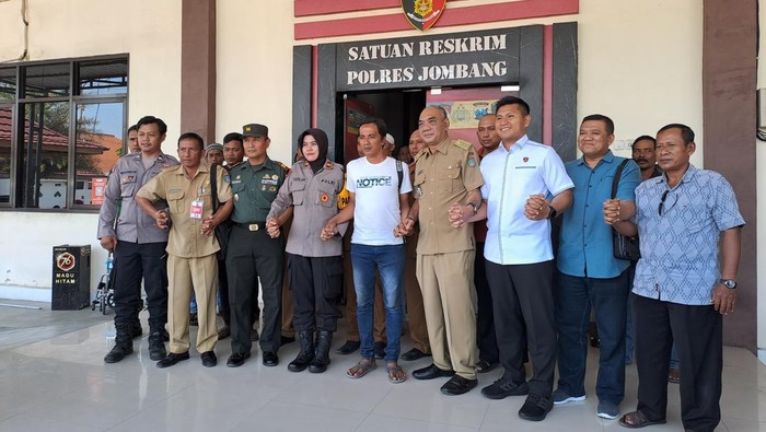Tersangka tawuran saat karnaval HUT RI di Jombang dibebaskan setelah kesepakatan damai