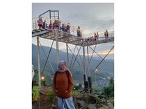 Membeku di Dataran Tinggi Dieng, Rebus Telur Pakai Air Kawah