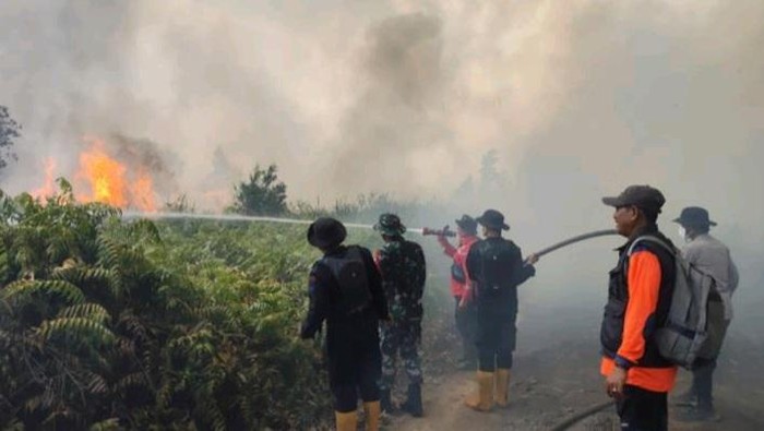 Upaya pemadaman Karhutla di wilayah Banyuasin.
