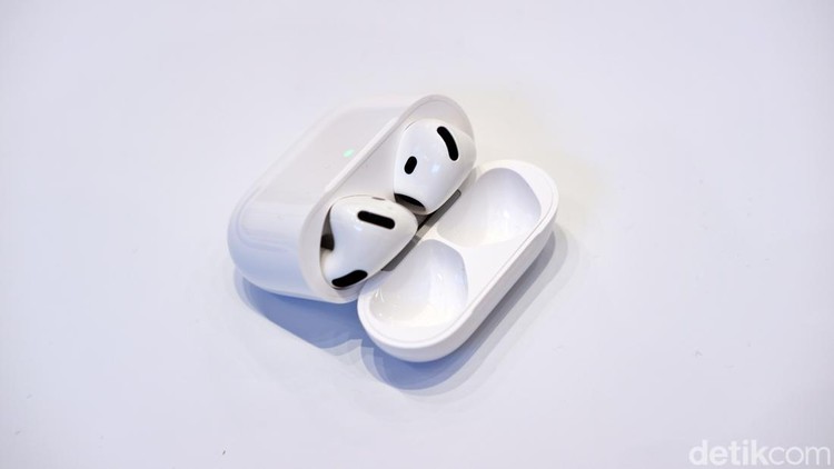 AirPods 4 dan Max AirPods 4 dan Max