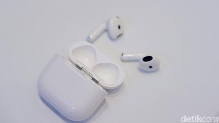 AirPods 4 dan Max