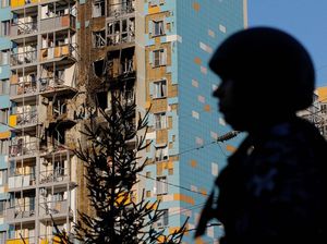 Video: Momen Pertukaran Tahanan Rusia dan Ukraina