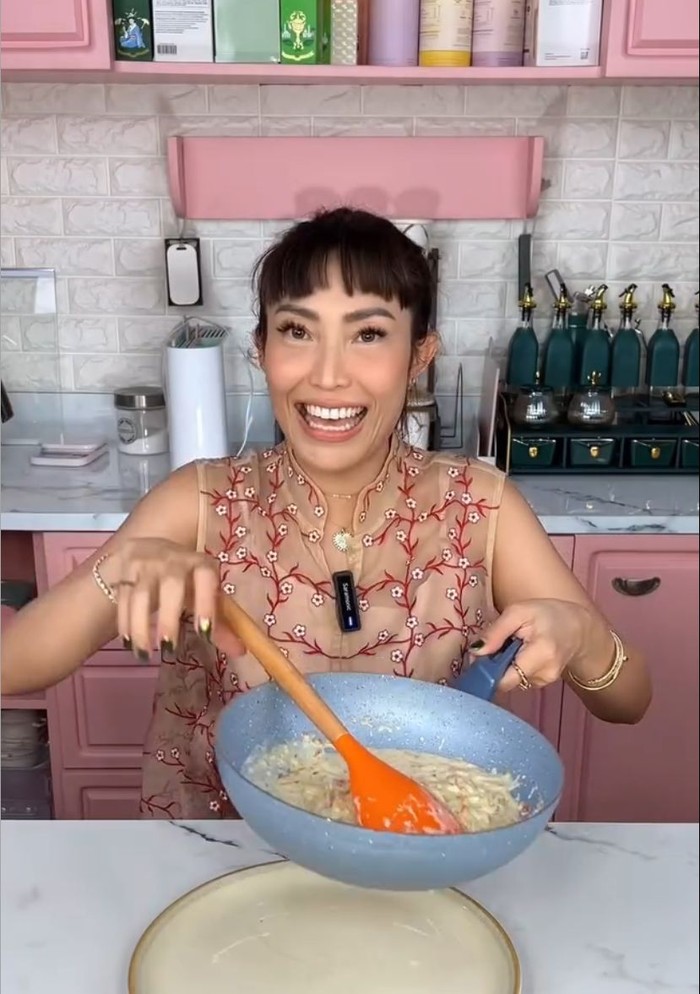 ayu dewi ayu dewi