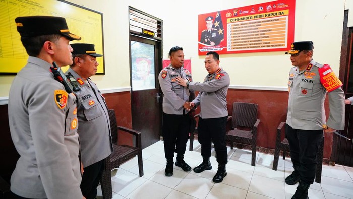 Bripka Joko bertemu dengan Kapolri Jenderal Listyo Sigit Prabowo