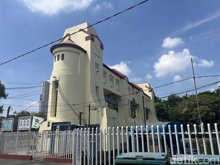 Cuuaca Surabaya Cerah