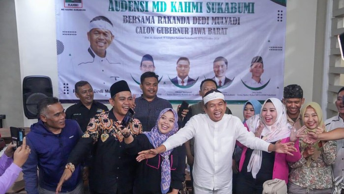 Dedi Mulyadi usai mendapatkan dukungan dari mahasiswa di Sukabumi