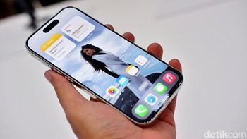 Pengguna dapat merekam 4K120 fps dalam mode Slo-mo atau Video, dan menyesuaikan kecepatan pemutaran setelah perekaman di aplikasi Foto. Pengguna juga dapat menangkap 4K120 fps ProRes dan Log secara langsung ke perangkat penyimpanan eksternal untuk alur kerja pro yang efisien. Foto: Adi Fida Rahman/detikINET