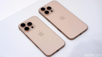 iPhone 16 Pro dan iPhone 16 Pro Max disokong chip A18 Pro dengan teknologi 3-nanometer generasi kedua, tak hanya performanya makin gahar tapi juga efisiensi. Kinerja CPU-nya 15 persen lebih cepat dengan penggunaan daya 20 persen lebih sedikit. Kinerja grafisnya pun meningkat 0 persen dibanding generasi sebelumnya, menghadirkan visual menawan untuk gaming. Ray tracing yang didukung perangkat keras menjadi 2x lebih cepat untuk sumber cahaya dan pantulan yang lebih realistis, bakal memuaskan para pencinta game. Foto: Adi Fida Rahman/detikINET