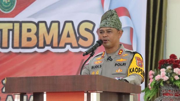 Kapolres Rokan Hulu, AKBP Budi Setiyono. (dok. Polres Rokan Hulu)
