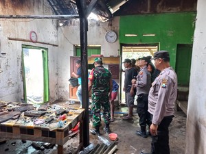 Rumah di Blitar Terbakar Tewaskan Satu Penghuninya