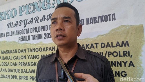 Ketua Bawaslu Lombok Barat Rizal Umami. (Foto: Ahmad Viqi/detikBali)