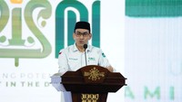 Wakil Duta Besar Palestina untuk Indonesia, Ahmed Metani mengungkapkan rasa salut dan terima kasih kepada seluruh hadirin yang terlibat dalam Rakernas tersebut. Selain itu dia juga berterima kasih kepada warga dan Pemerintah Indonesia, termasuk warga NU yang selama ini sangat serius memberikan bantuan kemanusiaan serta dukungan kemanusiaan kepada Palestina.