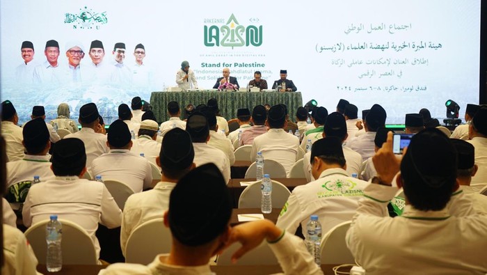 Konsistensi Beri Dukungan Nyata Bagi Rakyat Palestina Warga Nahdlatul Ulama berkomitmen untuk terus mewujudkan dukungan bagi rakyat Palestina korban genosida Israel. Hal itu diungkap dalam Rakernas NU Care Lazisnu 2024.