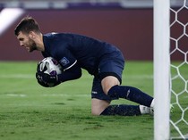 Reaksi Maarten Paes saat Namanya Menggema di Stadion GBK