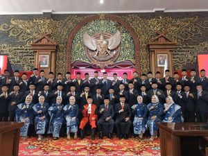 55 Anggota DPRD Jambi Dilantik, PAN Geser Kursi Ketua dari PDIP
