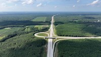 Jalan tol ini diharapkan dapat mendorong stimulus pertumbuhan pusat-pusat kegiatan ekonomi produktif dan pariwisata di wilayah sekitar koridor tol.