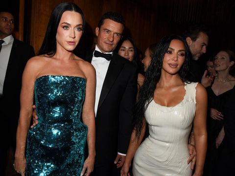 Orlando Bloom, Katy Perry dan Kim Kardashian menghadiri makan malam amal yang digelar Caring di New York Fashion Week 2024.