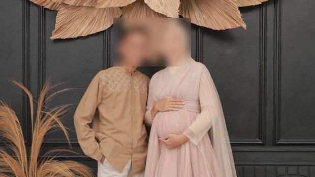 Pasangan beda usia 41 tahun yang kini menikah