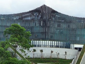 Penjelasan Arsitek Kenapa Patung Istana Garuda IKN dari Gelap Jadi Hijau
