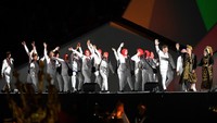 Kontingen Provinsi Nusa Tenggara Barat mengikuti defile upacara pembukaan PON XXI Aceh-Sumut 2024 di Stadion Harapan Bangsa, Banda Aceh, Aceh, Senin (9/9/2024).