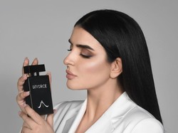 Putri Dubai Bangkit dari Perceraian, Rilis Parfum dengan Nama Divorce