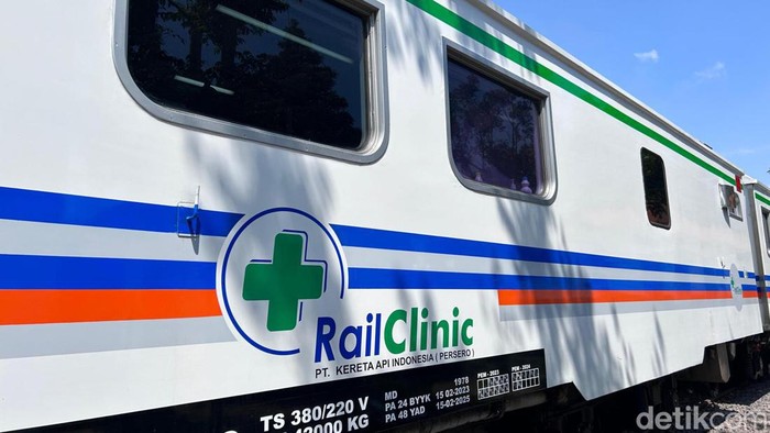 Rail Clinic mampir di Stasiun Bangil