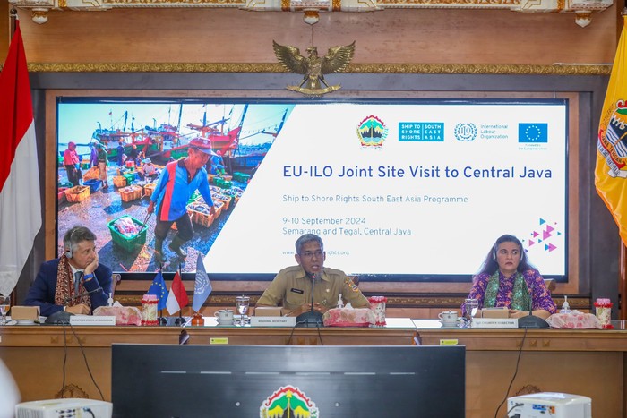 Sekretaris Daerah Provinsi Jawa Tengah, Sumarno menerima kunjungan kerja delegasi Uni Eropa, Denis Chaibi dan Direktur Intenational Labour Organization (ILO) untuk Indonesia-Timur, Simrin Singh di Kantor Gubernur Jateng, Senin (9/9).