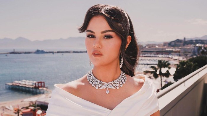 Buka-bukaan Selena Gomez Ngaku Tak Bisa Punya Anak karena Kondisi Ini