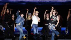 Foto-foto SEVENTEEN di Panggung Lollapalooza Berlin