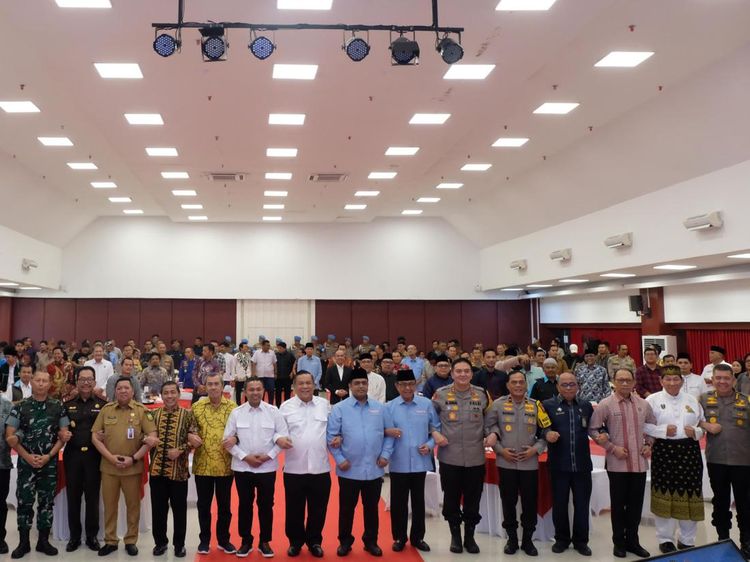 Potret Kapolda Riau Undang 3 Paslon Pilgub Wujudkan Pilkada Damai-Kondusif