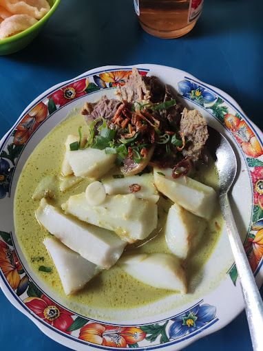 Tempat makan empal gentong di Jakarta