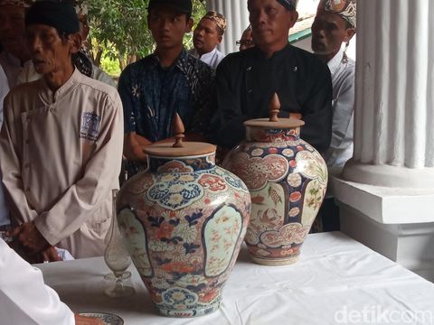 Tradisi siraman panjang di Keraton Kasepuhan Cirebon