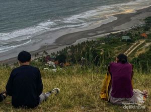 Tutup Liburan di Jogja dengan Keindahan Bukit Paralayang