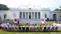 Jokowi menyebut jumlah medali yang diraih mencetak sejarah baru.  