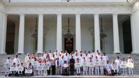Diketahui, Paralimpiade 2024 berlangsung pada 28 Agustus-8 September. Para atlet yang menerima medali adalah Hikmat Ramdani/Leani Ratri Oktila, Saptoyogo Purnomo, Karisma Evi Tiarani, Muhammad Bintang Herlangga, Felix Ardi Yudha, Gischa Zayana, Muhamad Afrizal Syafa, Qonitah Ikhtiar Syakuroh, Fredy Setiawan/Khalimatus Sadiyah, Leani Ratri Oktila, Suryo Nugroho, Gischa Zayana, Muhamad Afrizal Syafa, Subhan/Rina Marlina, Dheva Anrimusthi, dan Fredy Setiawan.  