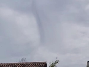Puting Beliung di Langit Bandung Barat Terekam Kamera Warga