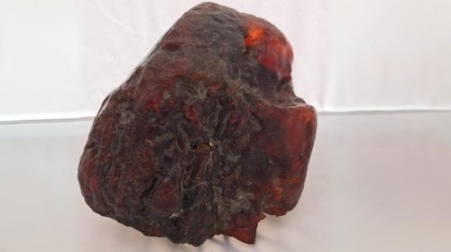 Batuan alami bernilai Rp 7 miliar