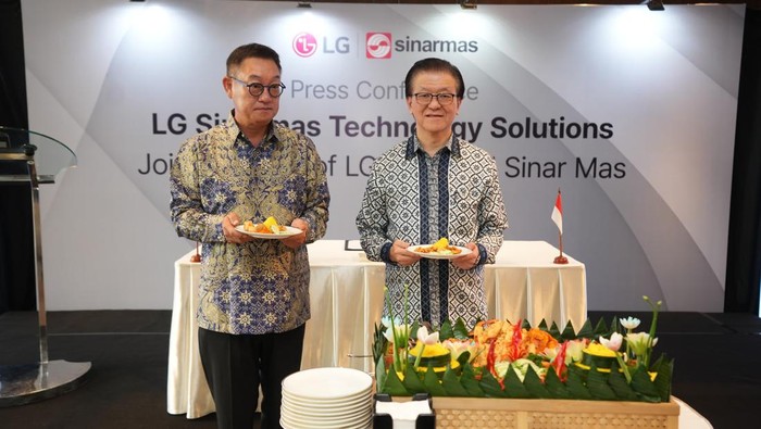 Board Member of Sinar Mas, Franky Oesman Widjaja
