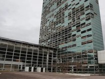 Gedung 22 Lantai Rata dengan Tanah dalam Hitungan Detik