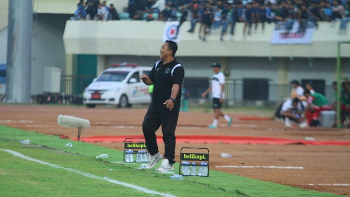 Didik Ludianto mundur dari jabatannya pelatih Persela