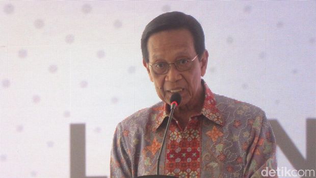 Gubernur DIY Sri Sultan Hamengku Buwono X saat meresmikan Queen Latifa Hospital di Gamping, Sleman, Rabu (11/9/2024).