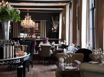 Hindari 4 Kesalahan Etiket Ini Saat Makan di Restoran Fine Dining