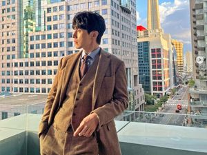 Lee Dong Wook Digaet Main Drakor Sutradara The World Of The Married